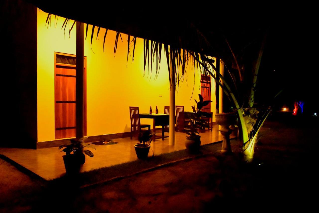 Little Ele Safari Lodge Udawalawe Buitenkant foto